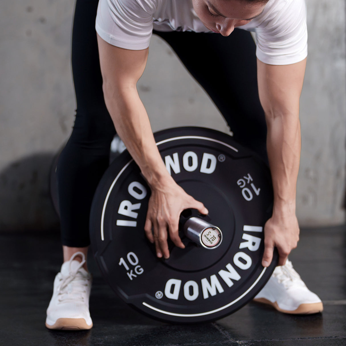 IRONWOD Black Hybrid Bumper Plates